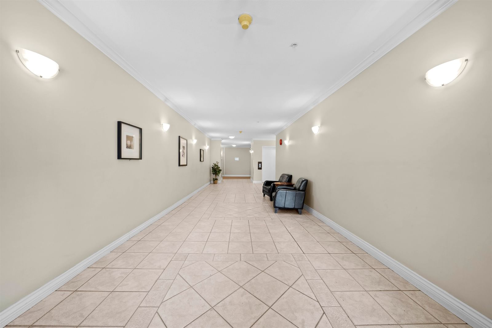 Listing Image 26