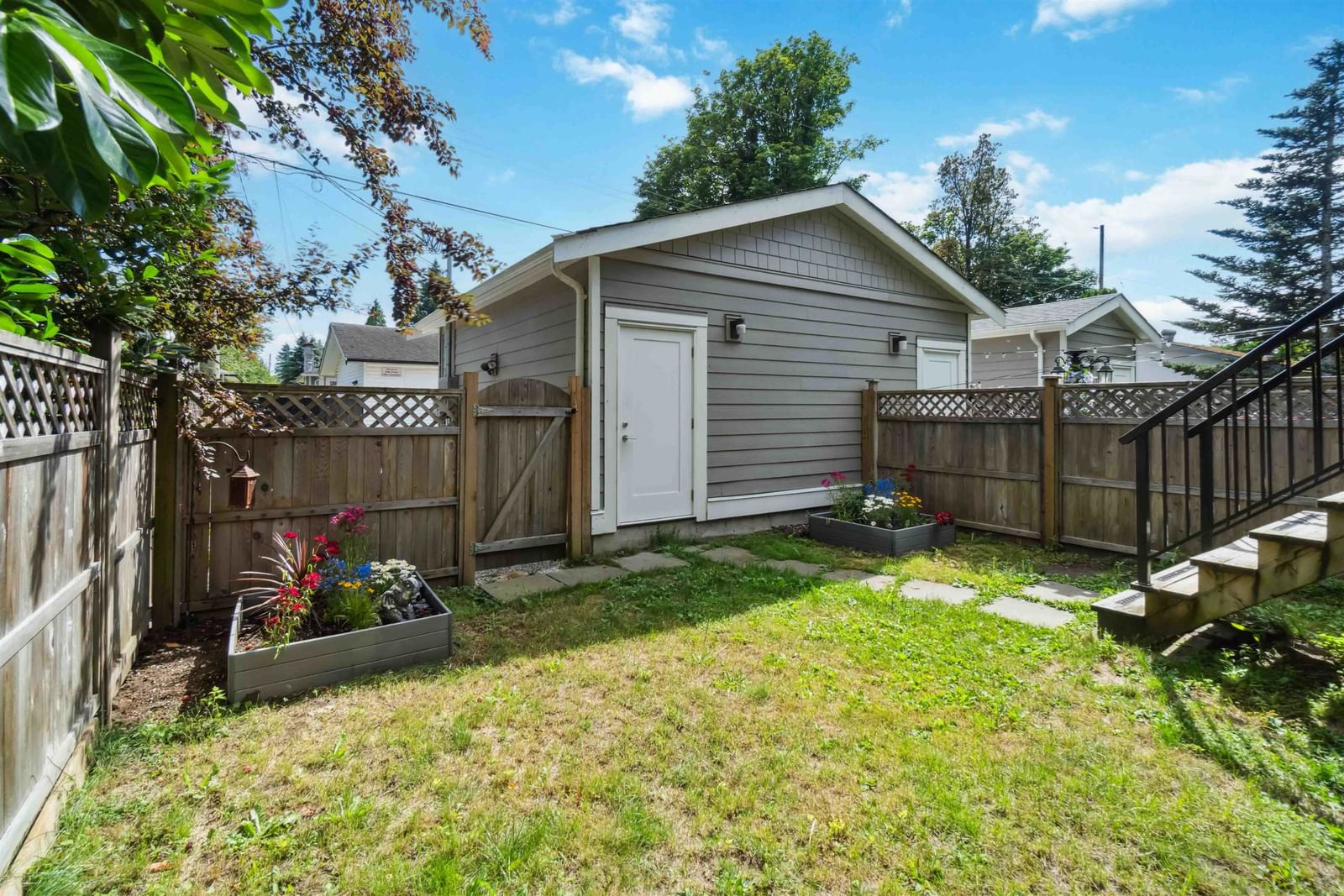 Listing Image 28