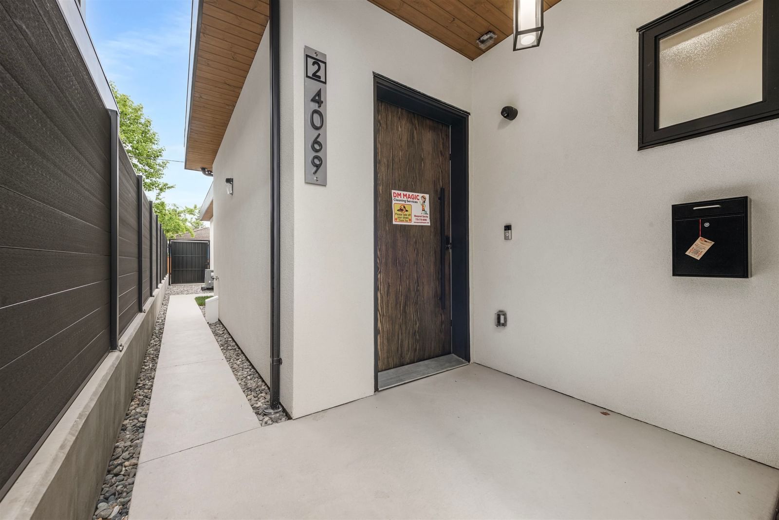 Listing Image 25