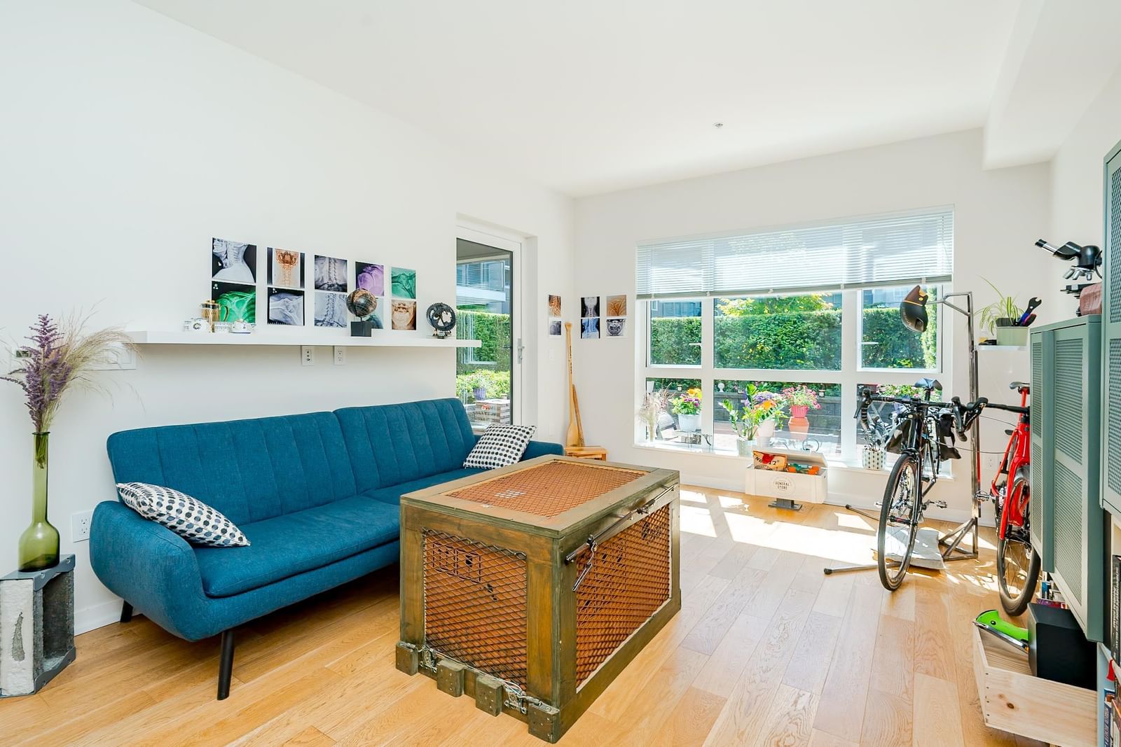 Listing Image 5