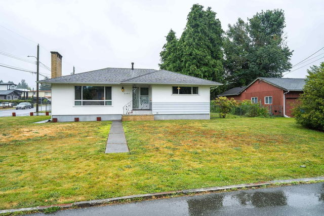 2084 Hollyberry Court