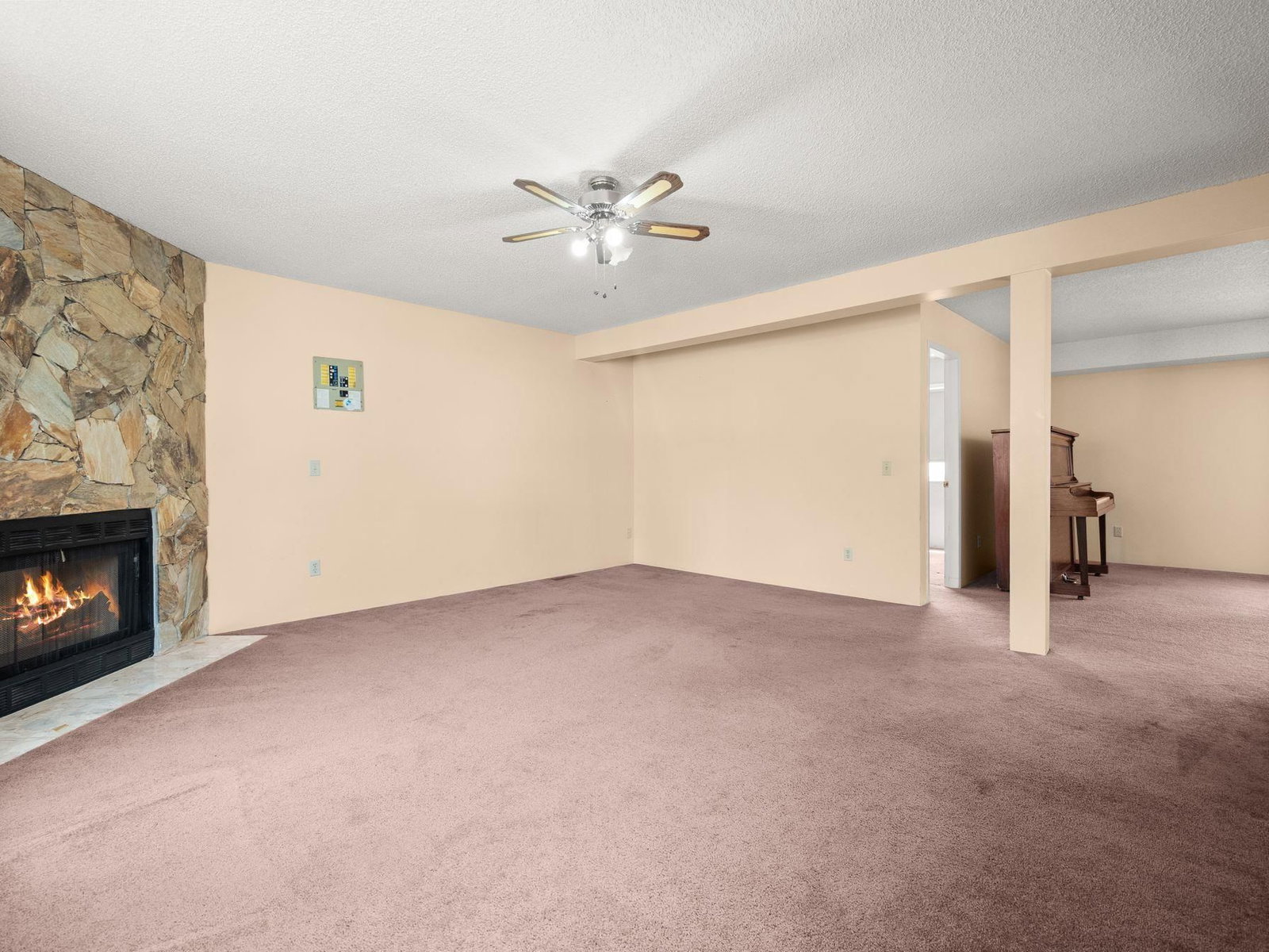 Listing Image 33