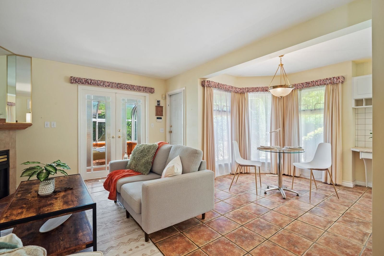 Listing Image 15