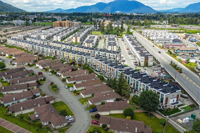 131 - 46150 Thomas Road, Chilliwack, V2R 6B3 | Image 2