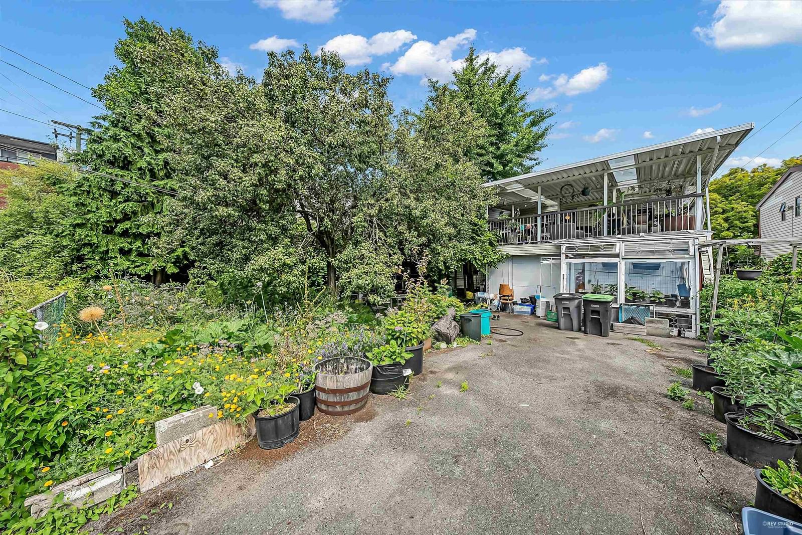Listing Image 5