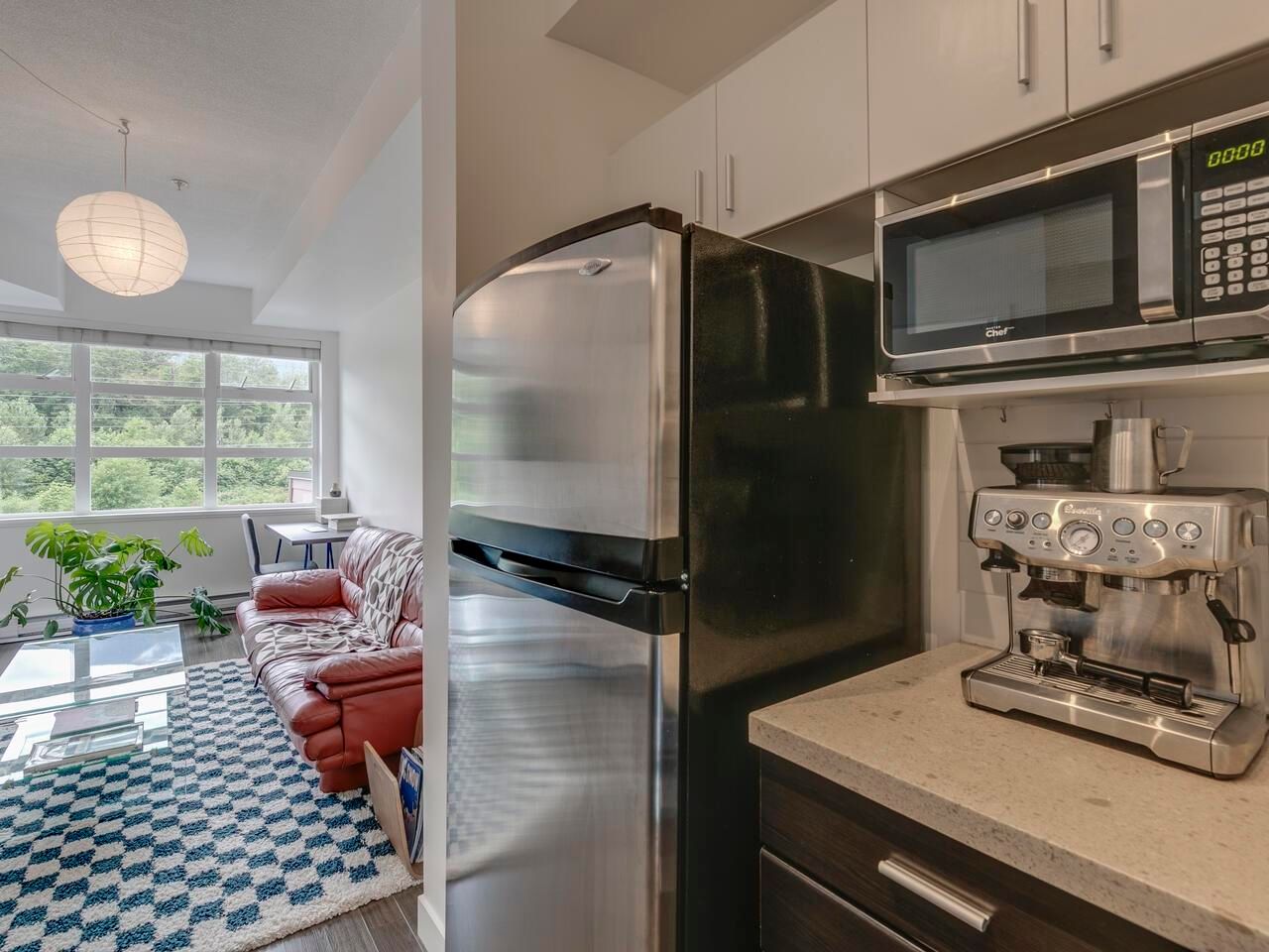 Listing Image 10