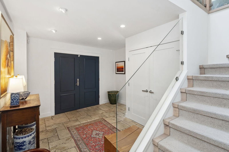 4445 Stone Court, West Vancouver, V7W 2V4 | Image 2