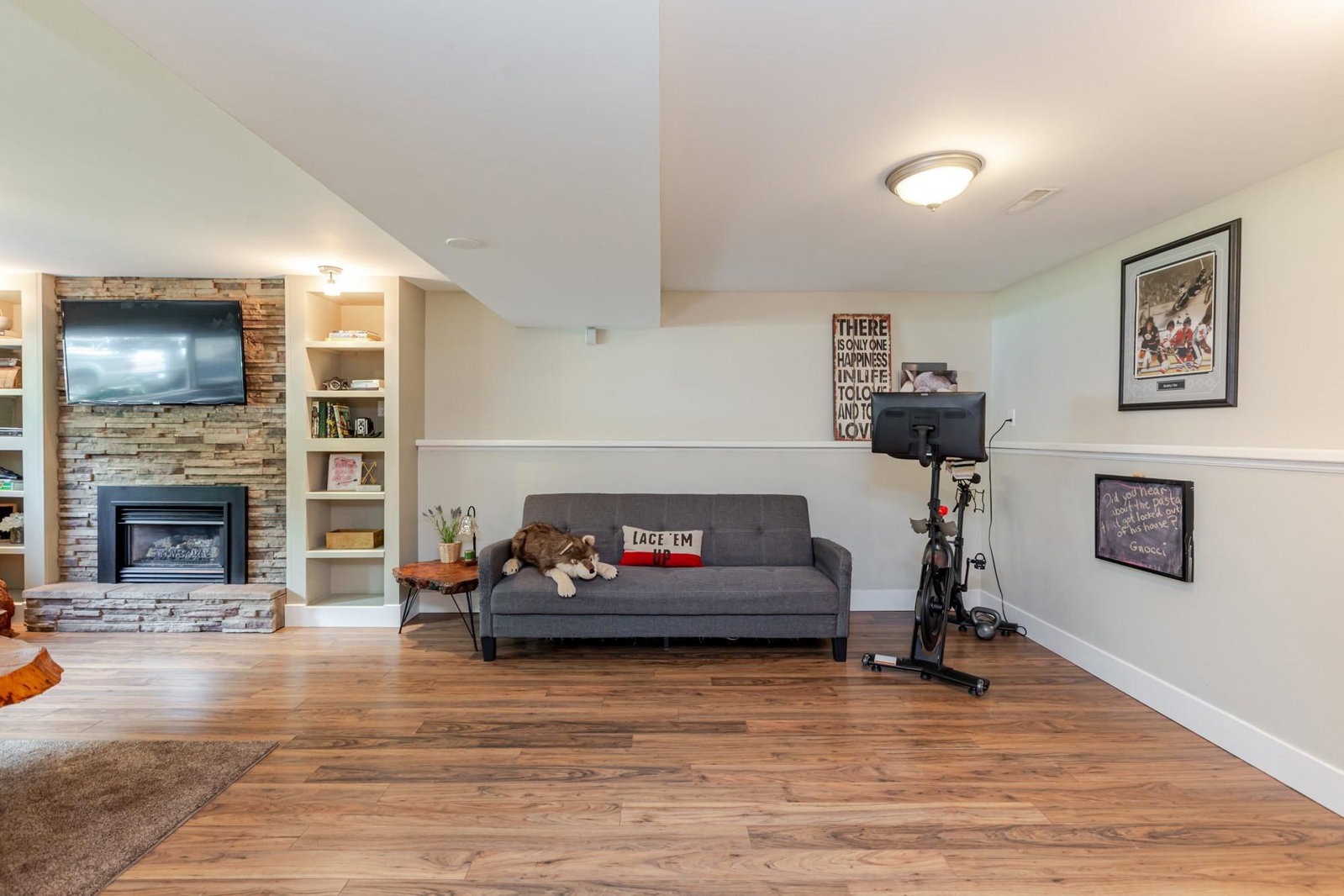 Listing Image 20
