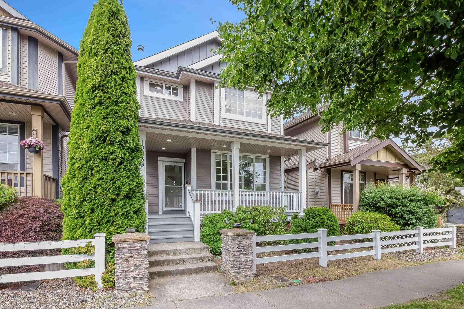 Listing Image 1