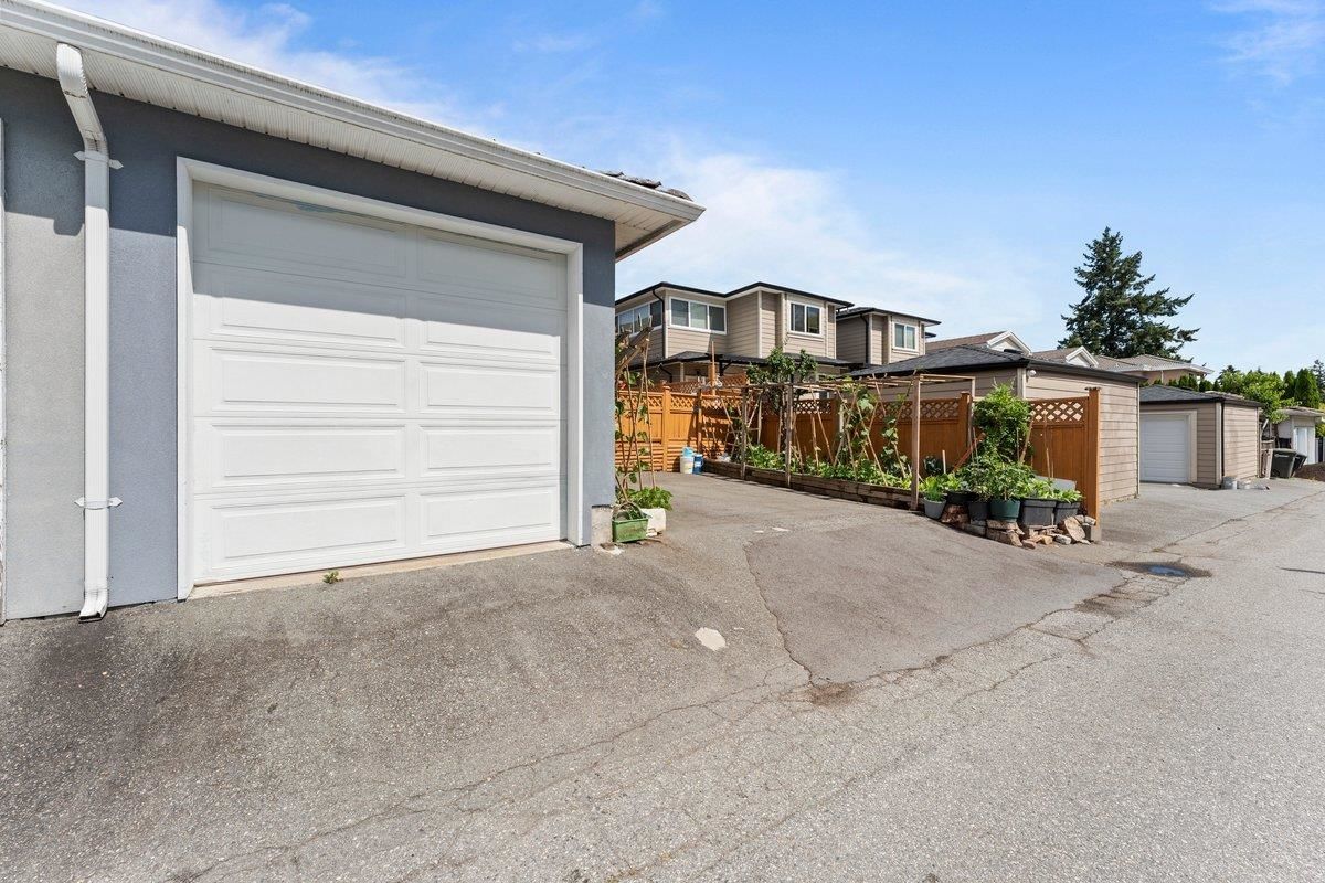 Listing Image 20