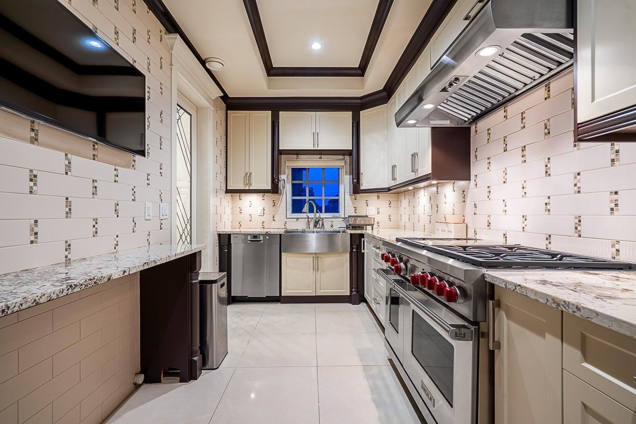 Listing Image 10