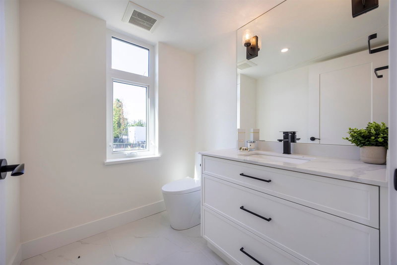 23962 120b Avenue, Maple Ridge, V4R 2T7 | Image 3