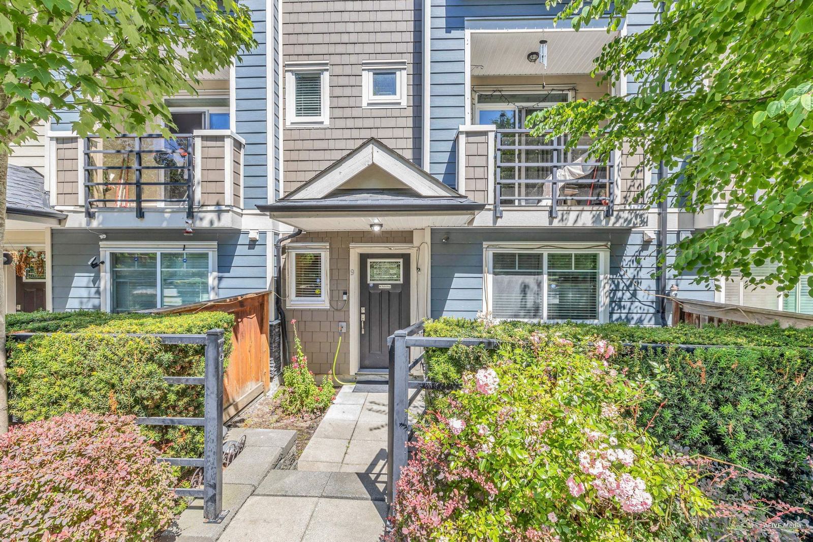 Listing Image 3