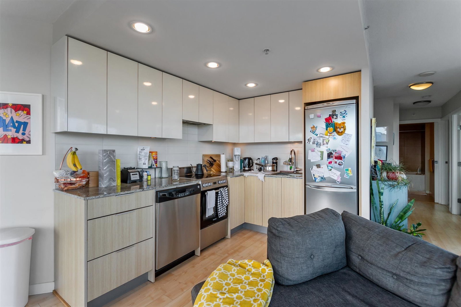 Listing Image 10
