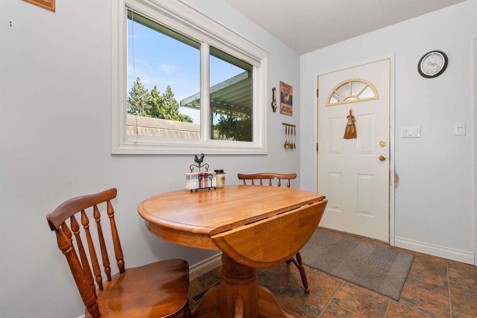 Listing Image 17
