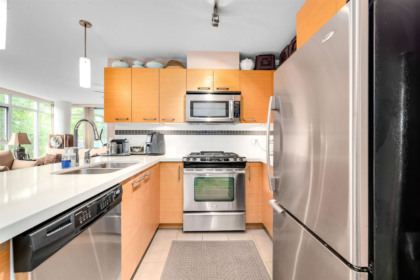 Listing Image 9