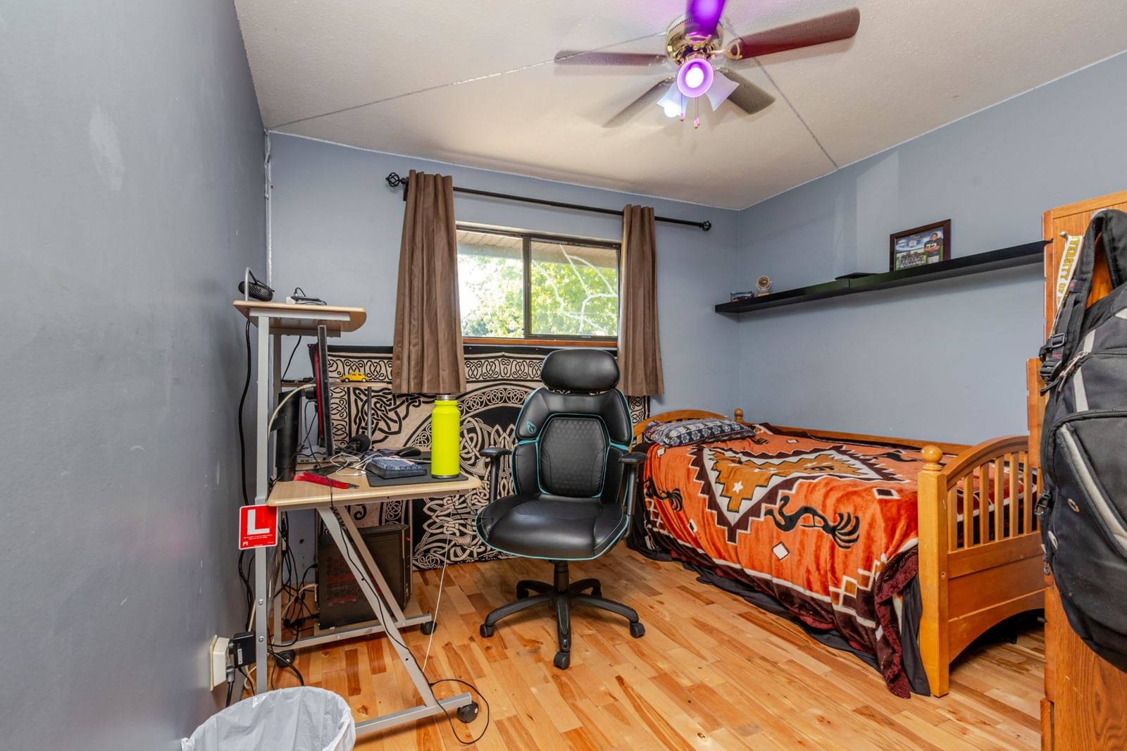 Listing Image 9
