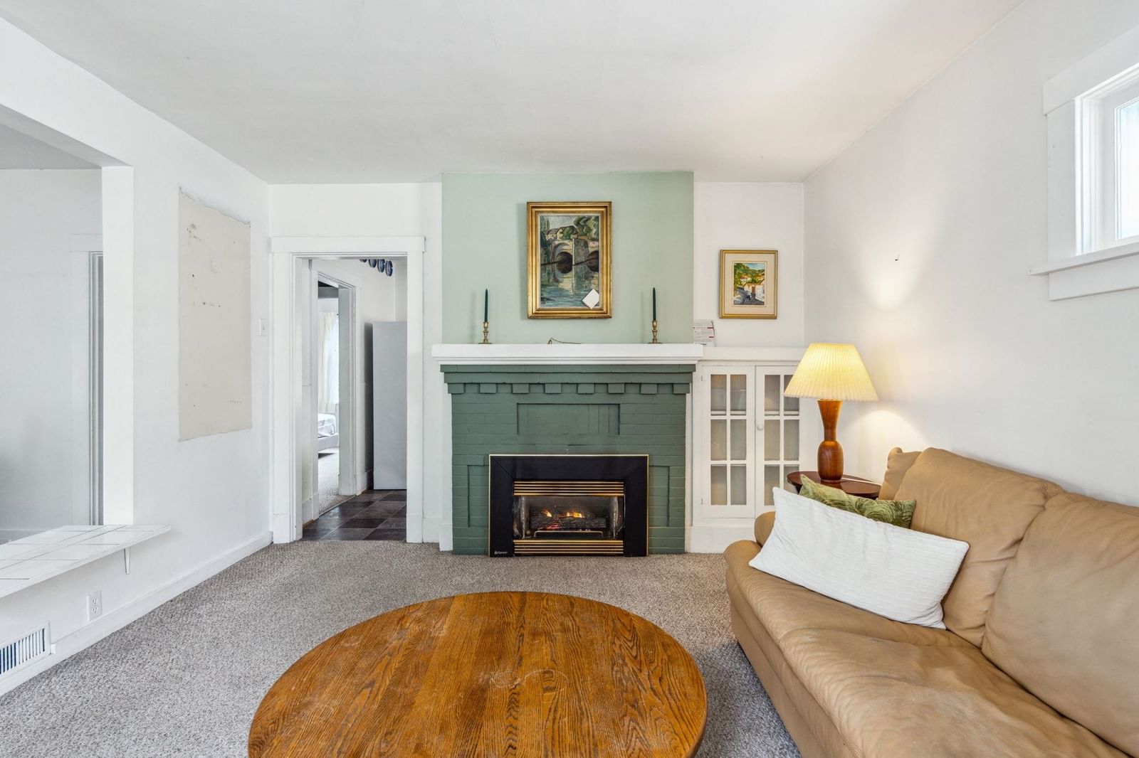 Listing Image 6