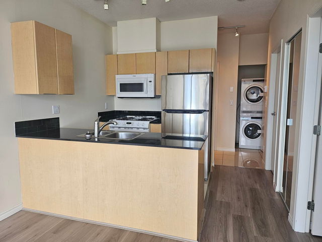 2101 - 1239 Georgia Street W