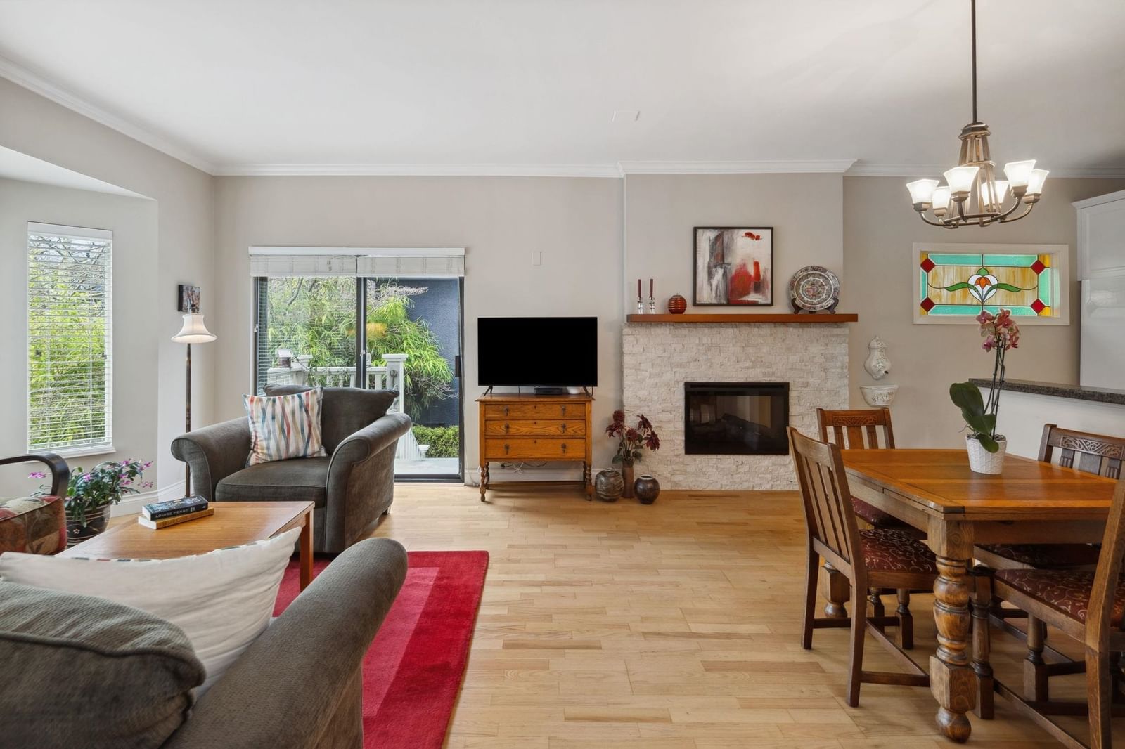Listing Image 9