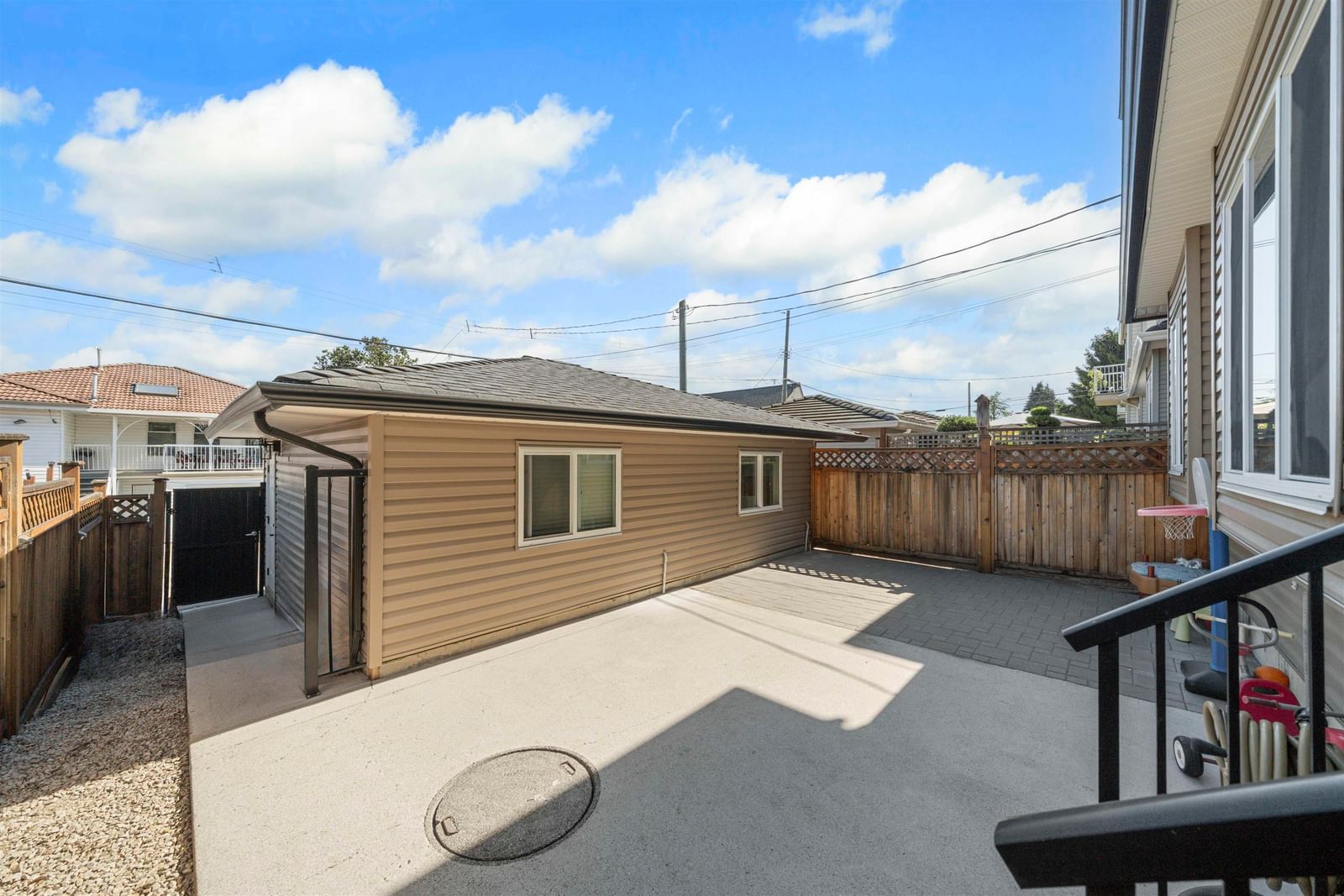 Listing Image 24