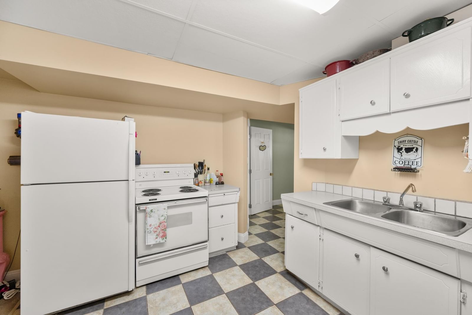 Listing Image 14