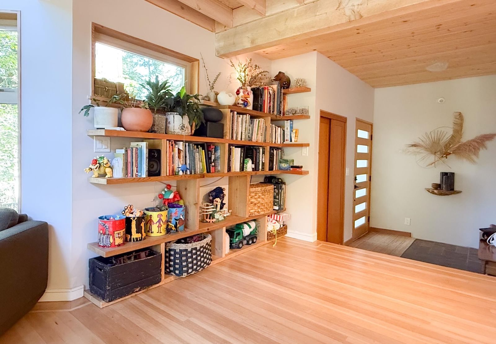 Listing Image 8