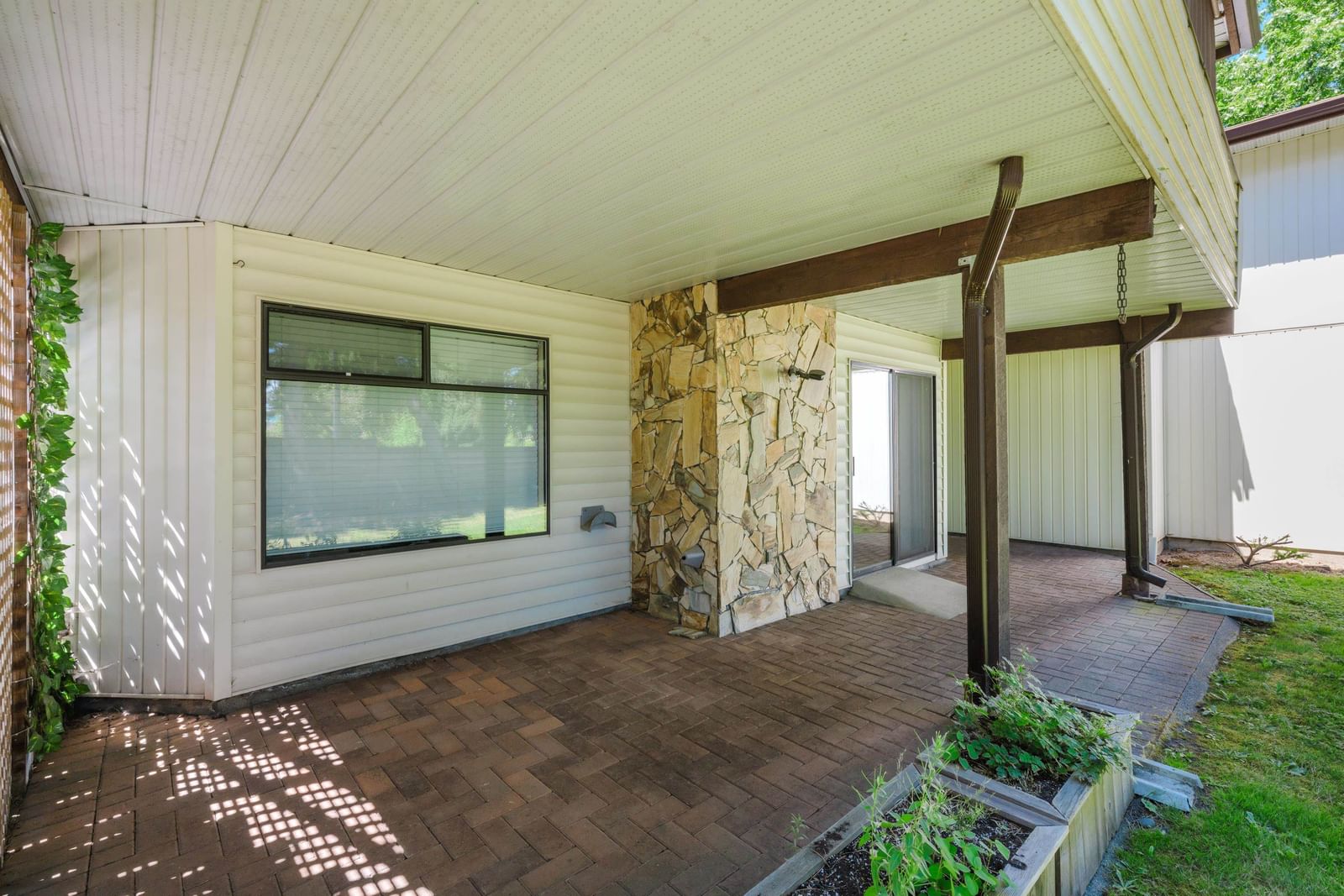 Listing Image 28