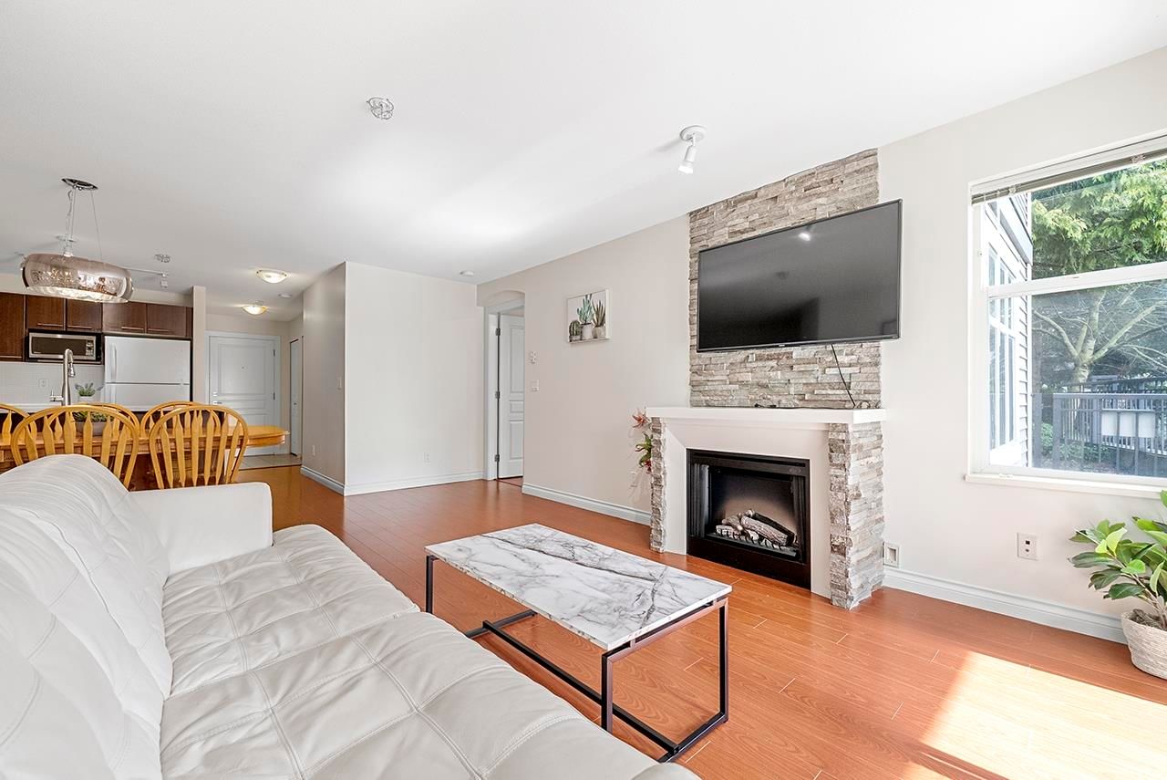 Listing Image 6