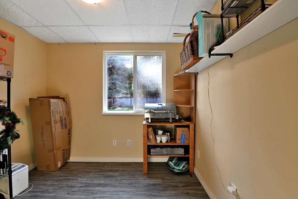 Listing Image 32