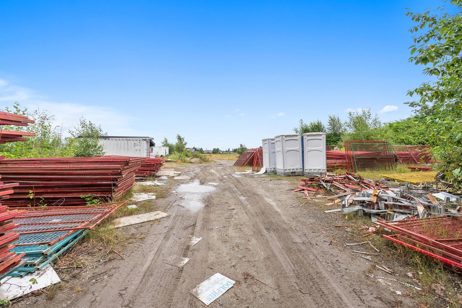 Listing Image 17