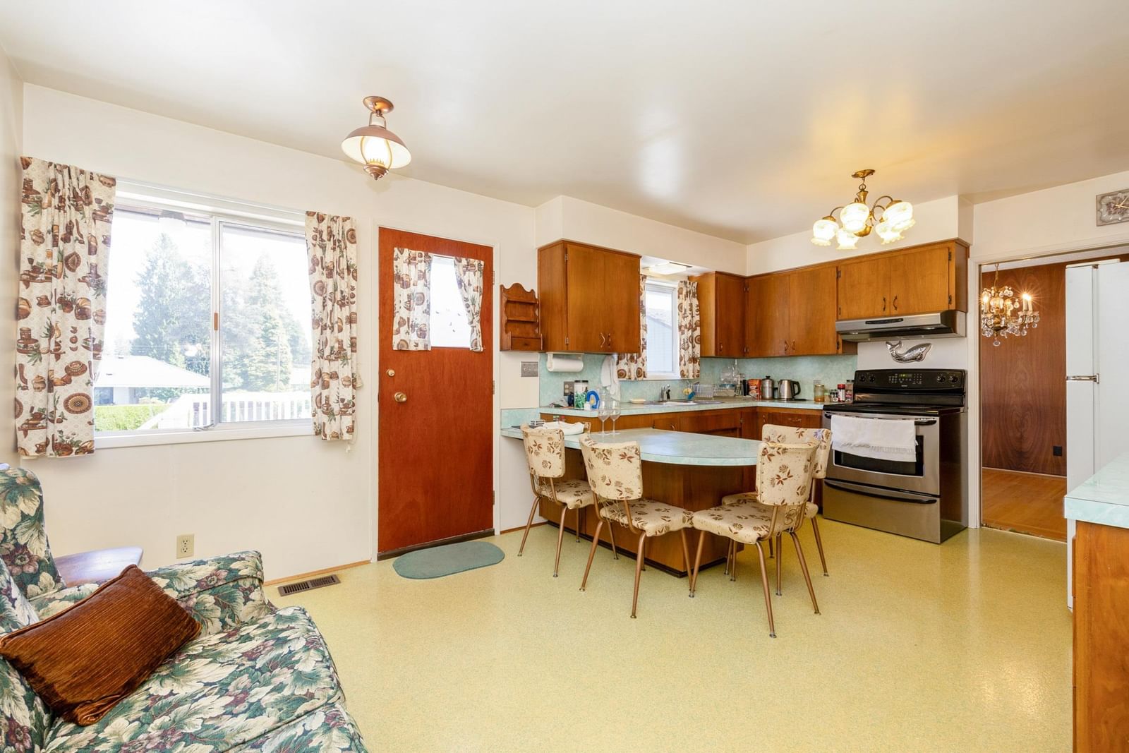 Listing Image 16
