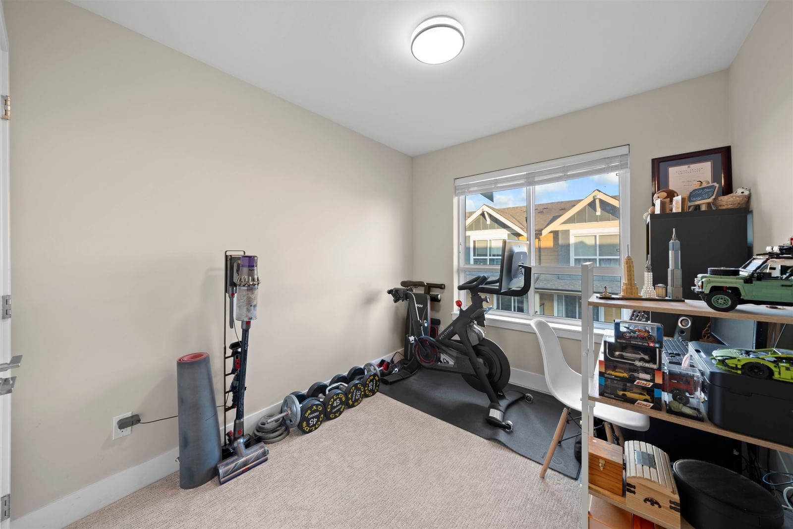 Listing Image 20