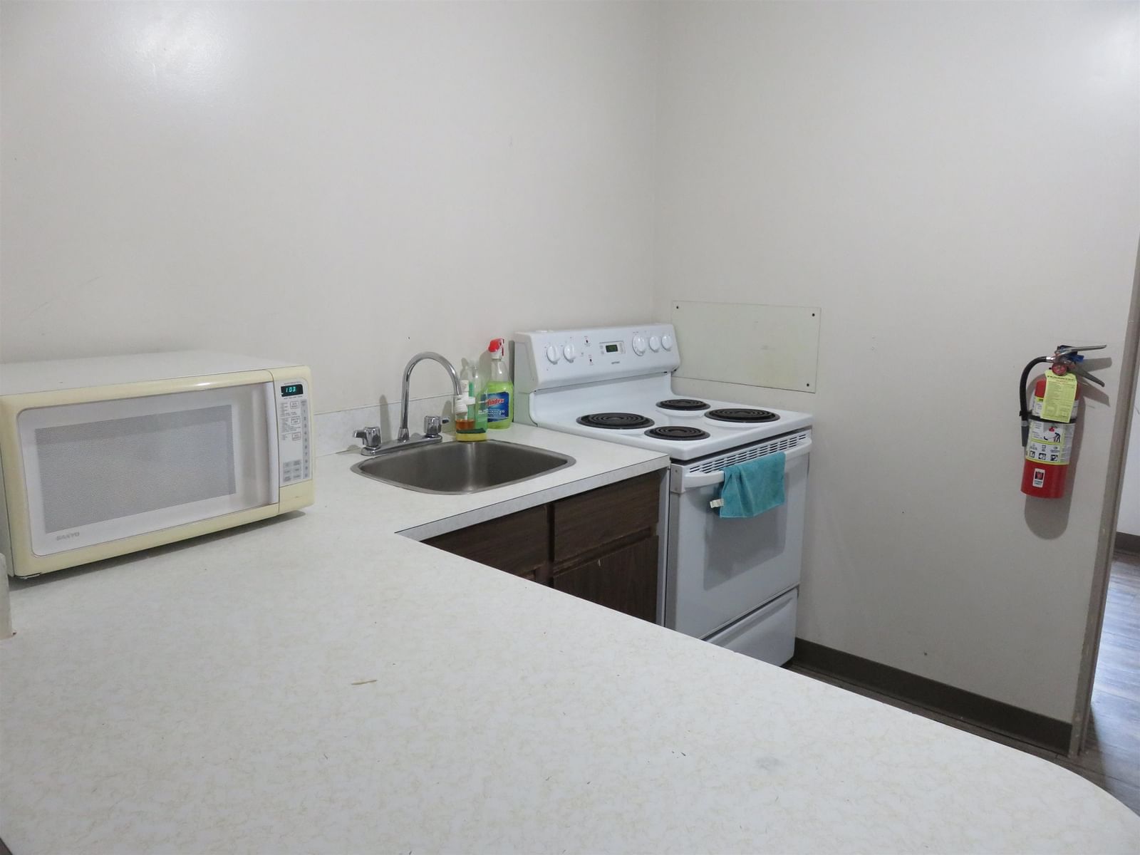 Listing Image 27