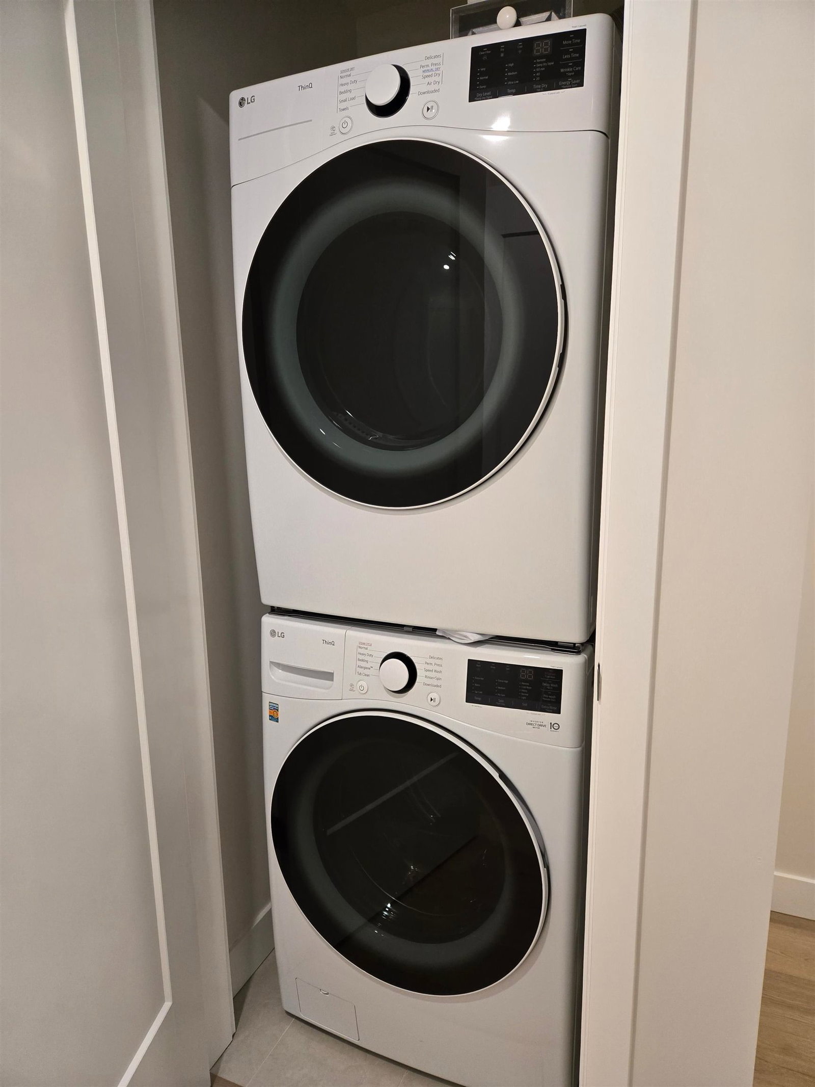 Listing Image 3