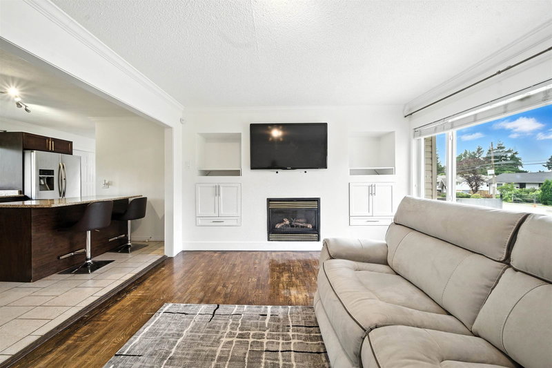 14032 Grosvenor Road, Surrey, V3R 5G5 | Image 2