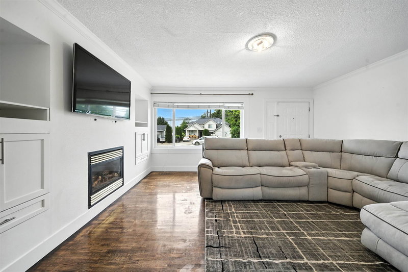 14032 Grosvenor Road, Surrey, V3R 5G5 | Image 3