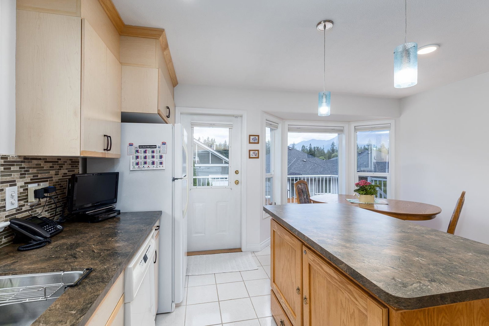 Listing Image 16