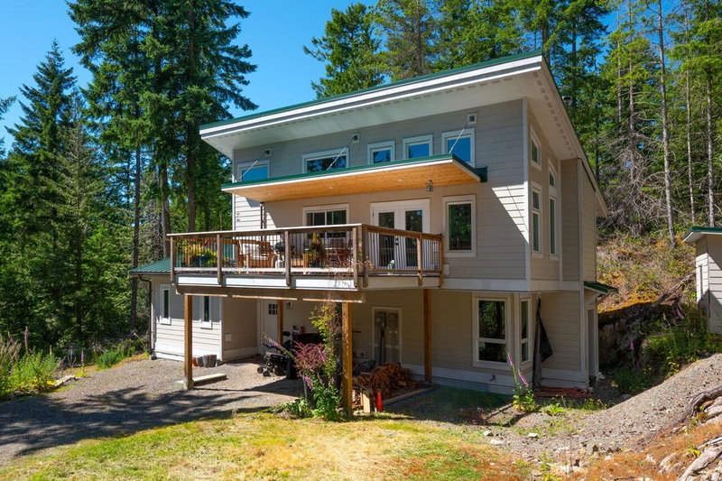 1580 Evergreen Lane