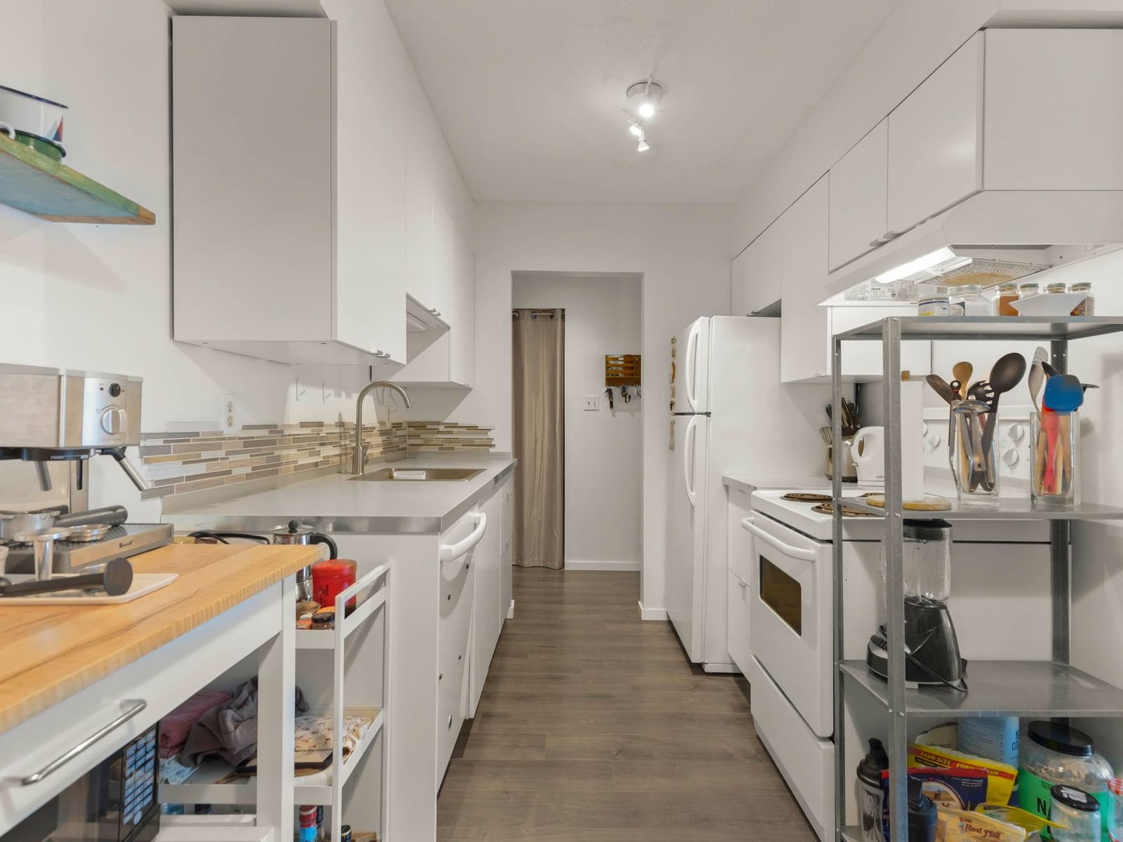 Listing Image 19