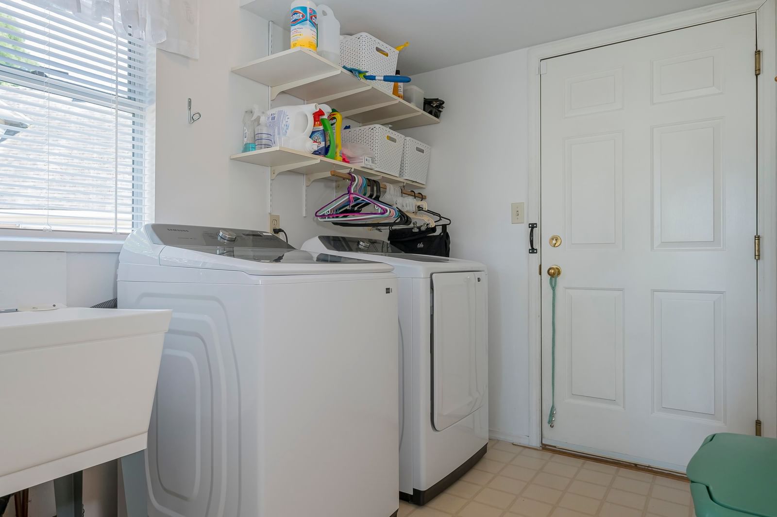 Listing Image 21