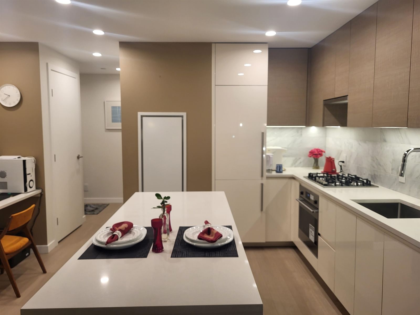 Listing Image 11