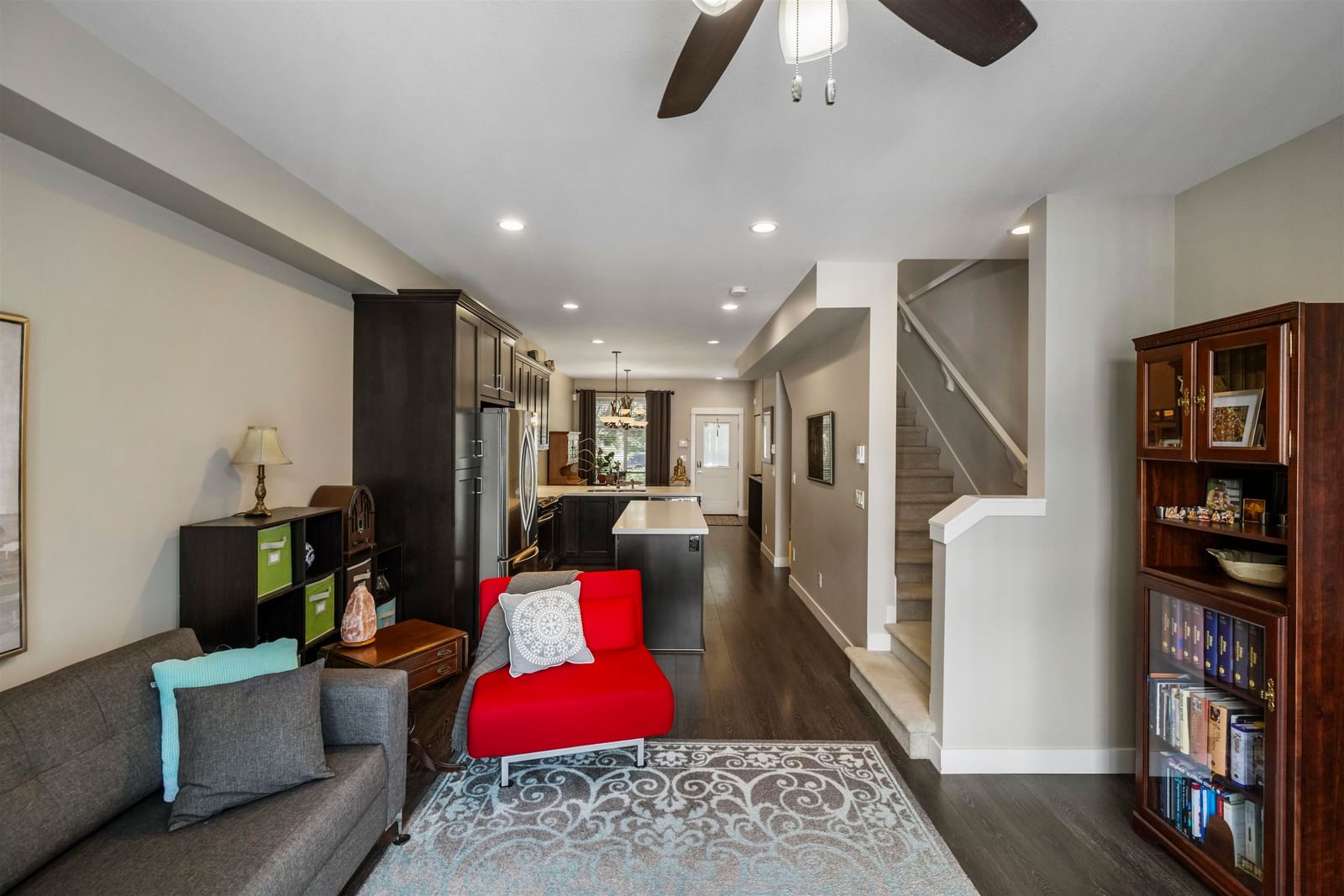 Listing Image 9