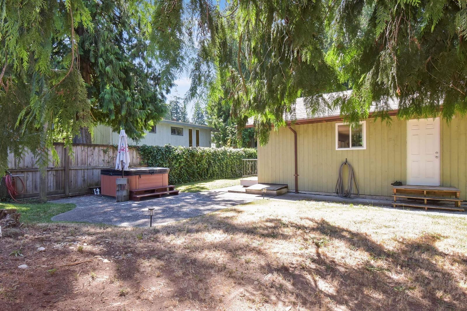 Listing Image 5