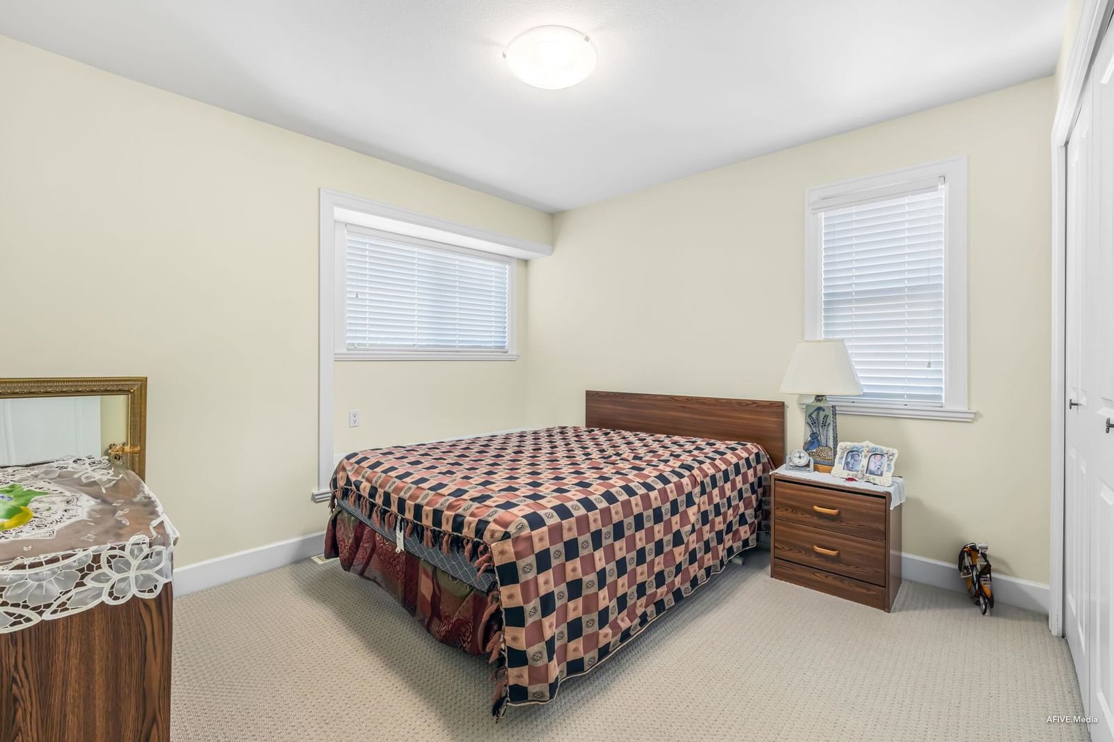 Listing Image 17