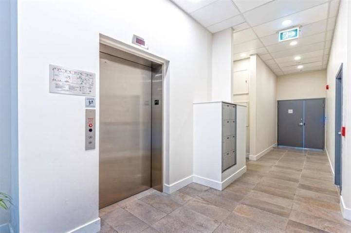 Listing Image 17