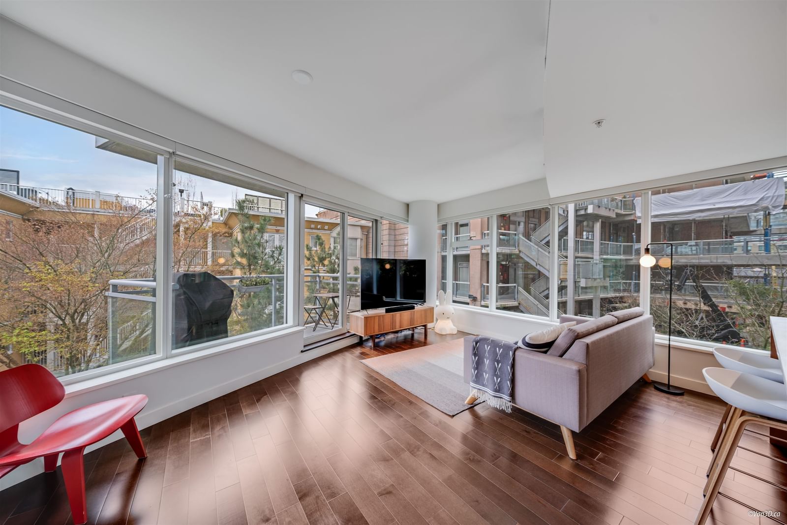Listing Image 8