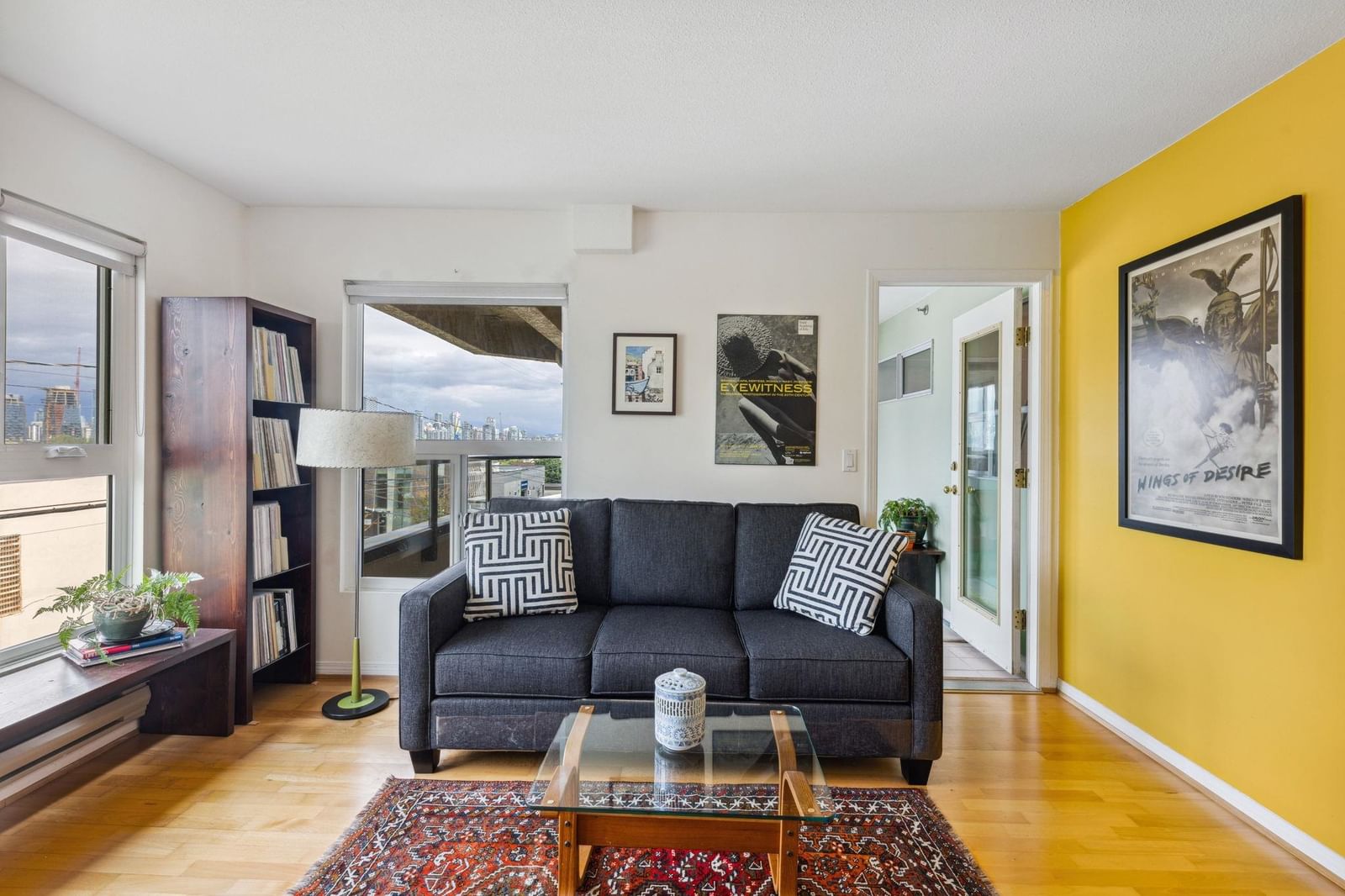 Listing Image 5