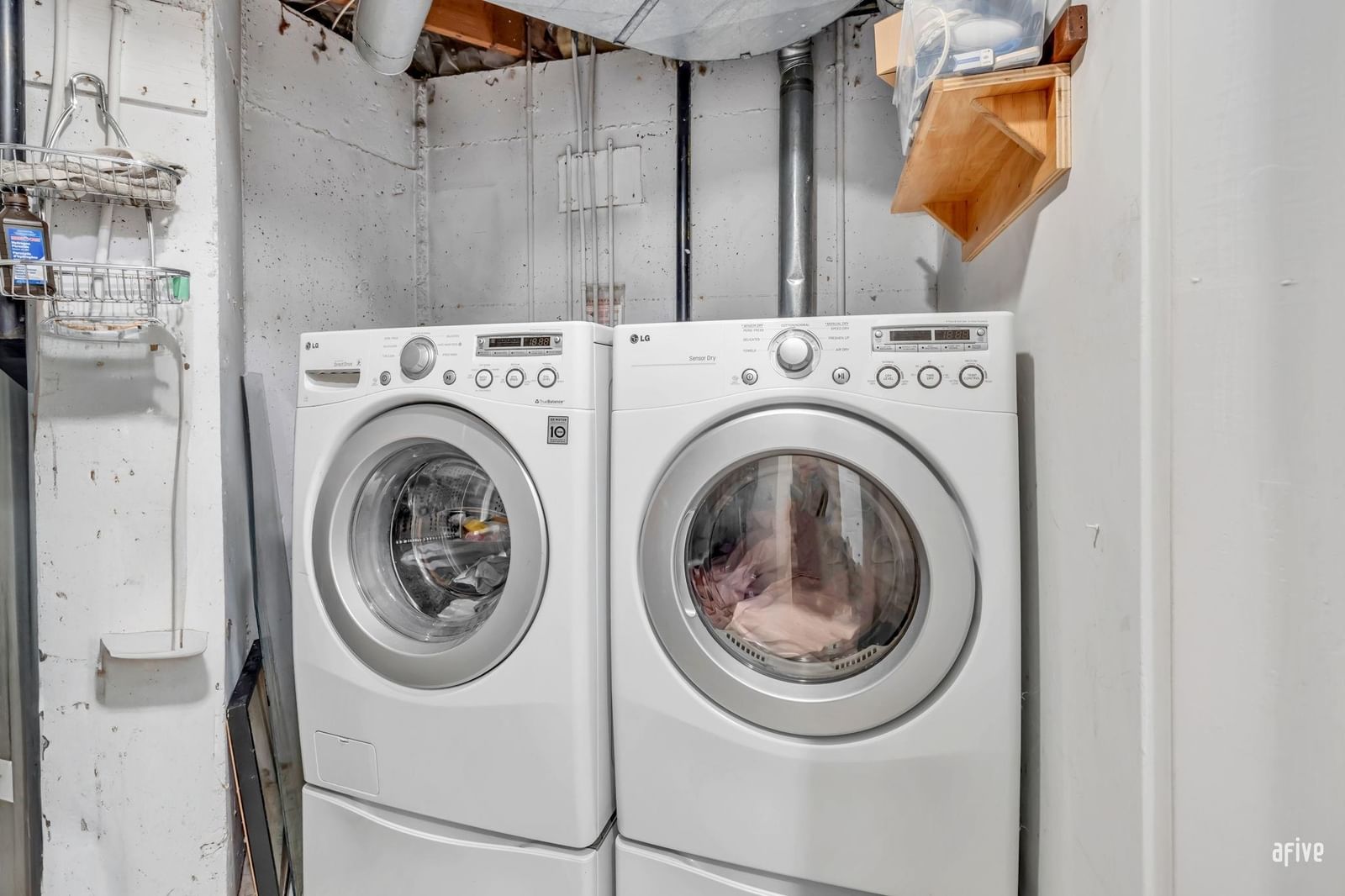 Listing Image 20