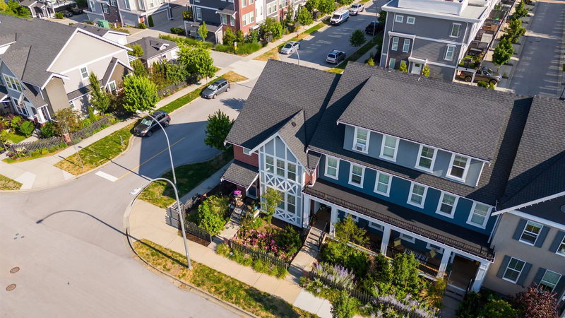 20267 82b Avenue, Langley, V2Y 0Y8 | Image 2